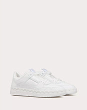 Carica l&#39;immagine nel visualizzatore di Gallery, VALENTINO Sneaker  Low top  in vitello Freedots
